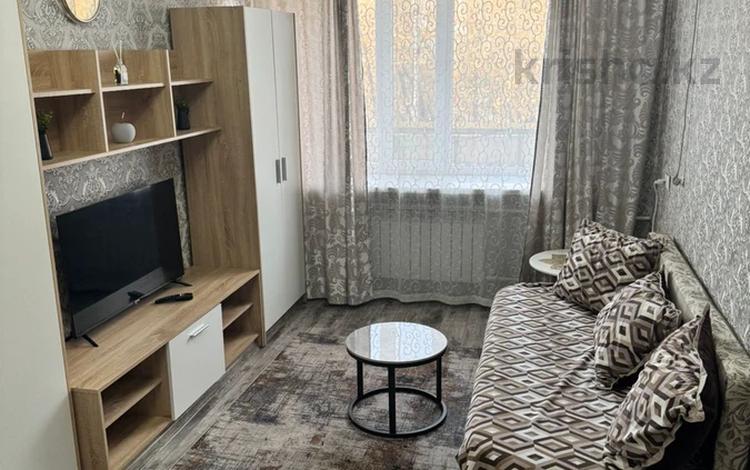 1-бөлмелі пәтер · 30 м² · 2/5 қабат, Назарбаева 17, бағасы: 13 000 ₸ в Караганде, Казыбек би р-н — фото 2