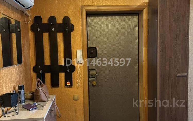 3-комнатная квартира · 67 м² · 2/2 этаж, Нуркена абдирова 11 за 16.5 млн ₸ в Топаре — фото 2