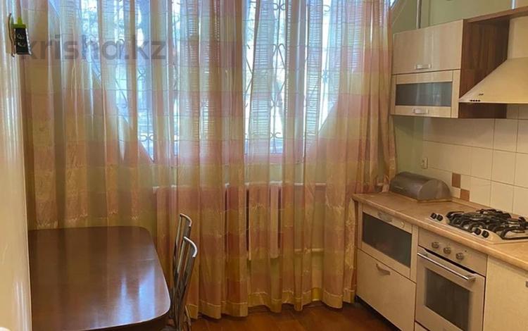 3-комнатная квартира · 80 м² · 1/9 этаж, Карасай батыра 156 за 350 000 ₸ в Алматы, Алмалинский р-н — фото 11
