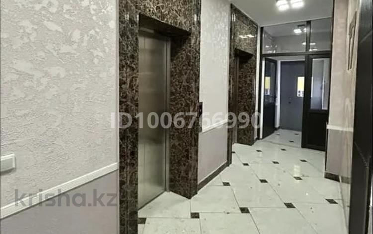 1-комнатная квартира · 40 м² · 17/20 этаж, Туркестан 14 за 250 000 ₸ в Астане, Есильский р-н — фото 3