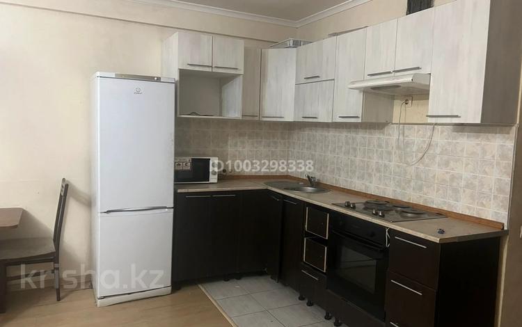 2-бөлмелі пәтер · 60 м² · 13/16 қабат, Толе би 286/2, бағасы: 300 000 〒 в Алматы, Алмалинский р-н — фото 2