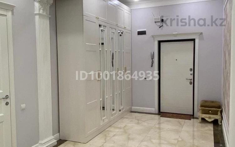 3-бөлмелі пәтер · 90 м² · 8/13 қабат, 16-й мкр 33/7, бағасы: 38 млн ₸ в Актау — фото 2