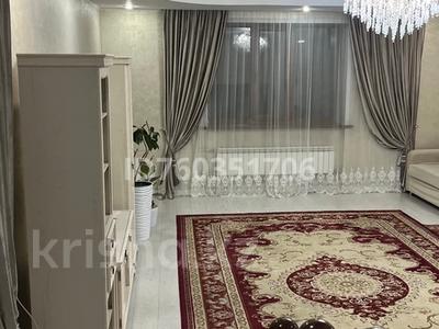 Отдельный дом · 4 комнаты · 287 м², Ибраева 82 — Ибраева посмакова за 1.2 млн 〒 в Семее