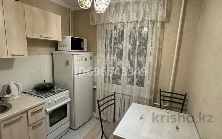 2-комнатная квартира, 45 м², 2/5 этаж помесячно, мкр Тастак-1 20 — Райымбек б-Утеген батыра