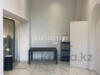 Еркін, кеңселер, дүкендер мен бутиктер, студиялар · 20 м², бағасы: 200 000 ₸ в Астане, Есильский р-н