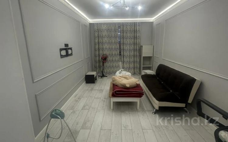2-комнатная квартира · 60 м² · 9/9 этаж, Жумекен Нажимеденов 17 за 250 000 ₸ в Астане, Алматы р-н — фото 2