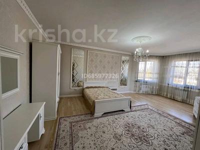 8-комнатный дом помесячно, 377 м², 8 сот., Елибаева за 1.5 млн 〒 в Туздыбастау (Калинино)