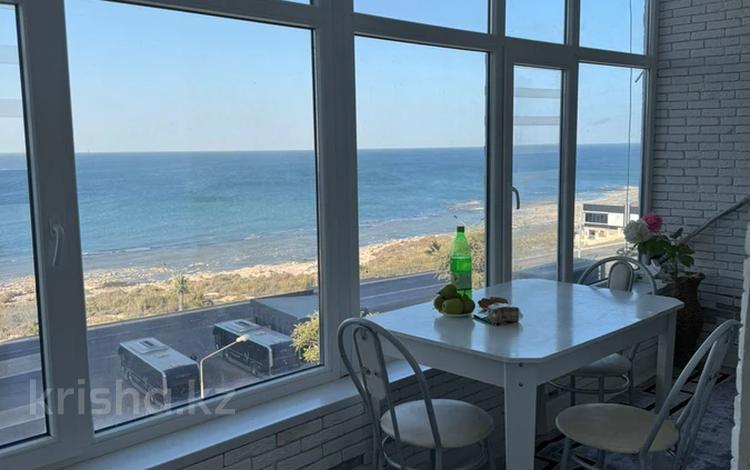 3-комнатная квартира · 90 м² · 5/5 этаж, 15-й мкр 52 за 180 000 ₸ в Актау — фото 2