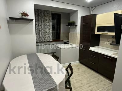 3-комнатная квартира · 70 м² · 2/5 этаж, Розыбакиева за 430 000 ₸ в Алматы, Бостандыкский р-н