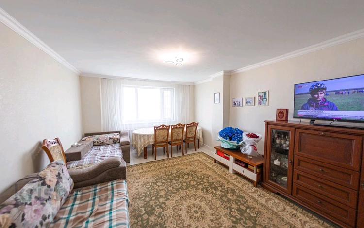 2-комнатная квартира, 73.3 м², 10/18 этаж, Кенесары 70