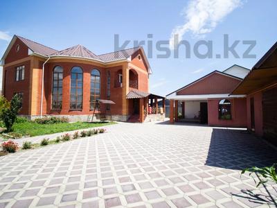 Отдельный дом • 6 комнат • 250 м² • 10 сот., Салтанат 50 за 85 млн 〒 в Талдыкоргане