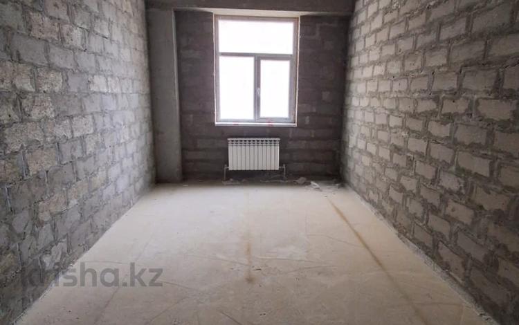 2-бөлмелі пәтер · 74 м² · 3/10 қабат, 18А мкр 5, бағасы: 26.8 млн ₸ в Актау — фото 7