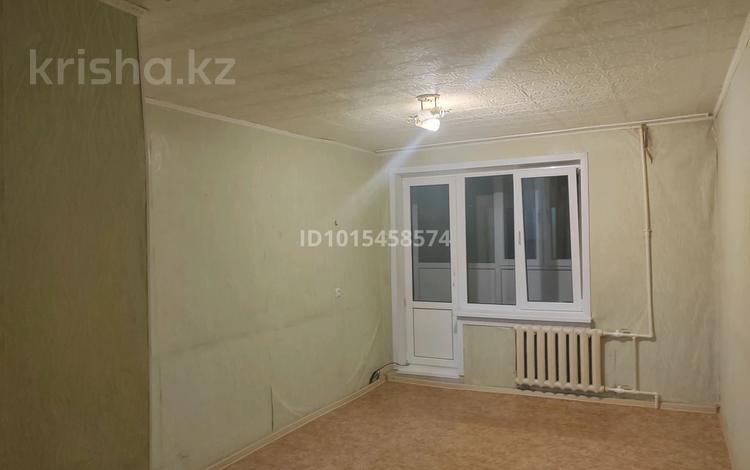 1-бөлмелі пәтер · 35 м², Авиагородок 22 — около магазина ванюша, бағасы: 8 млн ₸ в Актобе, мкр Авиагородок — фото 2
