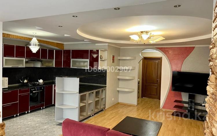 3-комнатная квартира · 66 м² · 3/5 этаж, мкр 8 70 — Торговый дом Актобе за 300 000 ₸ — фото 16
