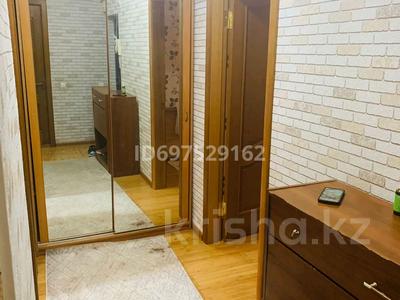 2-бөлмелі пәтер, 56 м², 1/5 қабат ай сайын, 27-й мкр 16, бағасы: 150 000 〒 в Актау, 27-й мкр