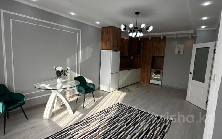 2-комнатная квартира, 50 м², 9/9 этаж, Райымбек батыра 163