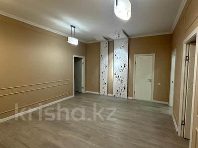 3-комнатная квартира, 165.9 м², 2/4 этаж, Г Жубановой за 69.5 млн 〒 в Актобе
