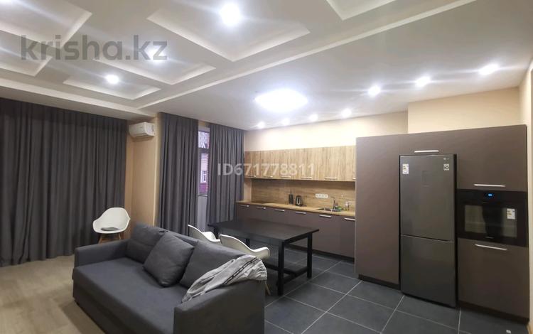 2-бөлмелі пәтер · 80 м² · 3/14 қабат, 17-й мкр 7, бағасы: 400 000 ₸ в Актау — фото 2