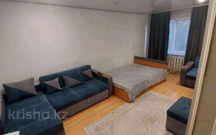 1-комнатная квартира · 35 м² · 4/5 этаж, Назарбаева 27/2 за 11 000 ₸ в Усть-Каменогорске — фото 36