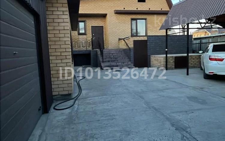 Отдельный дом · 7 комнат · 200 м² · 6 сот., Жакии Чайжунусова 214 за 110 млн ₸ в Семее — фото 2
