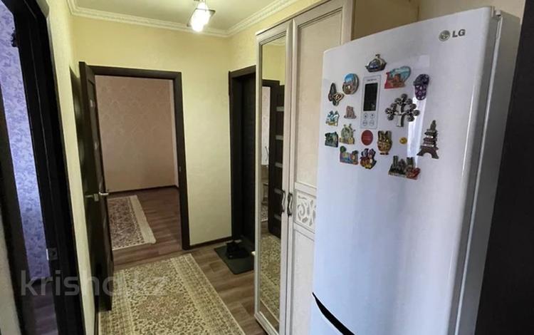 2-комнатная квартира · 49 м² · 4/5 этаж, мкр 11 за 22 млн ₸ в Актобе — фото 2
