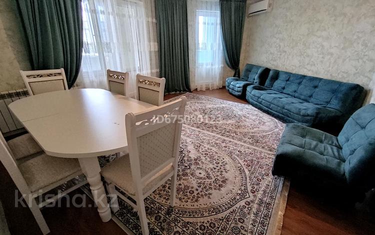 2-комнатная квартира, 71 м², 5/5 этаж помесячно, 15-й микрорайон, 15-й микрорайон 6 — Жандосова