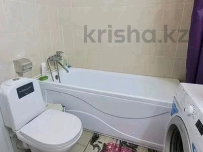 1-комнатная квартира · 55 м² · 5/9 этаж, мкр. Зачаганск пгт 107/1 — назэль минимаркет за 17 млн 〒 в Уральске