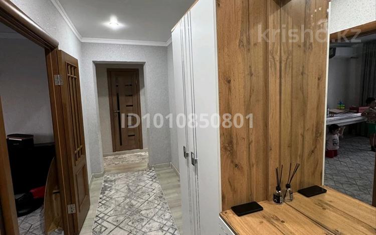 3-комнатная квартира · 64.5 м² · 1/5 этаж, Майкудук, Майкудук, мкр Шахтёрский 115 за 18.5 млн ₸ в Караганде, Алихана Бокейханова р-н — фото 2