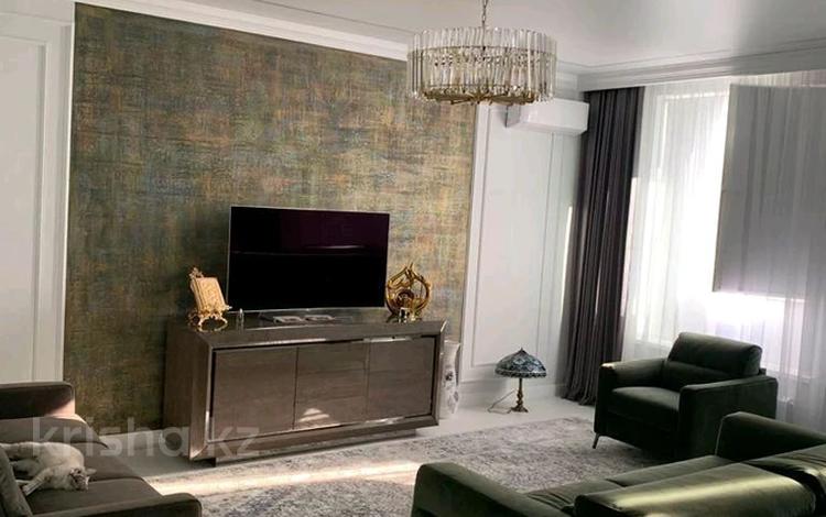 4-комнатная квартира · 215 м² · 5/7 этаж, Туран 5/9 за 250 млн ₸ в Астане, Нура р-н — фото 2