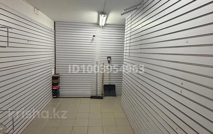 Свободное назначение, магазины и бутики · 74 м² за 350 000 〒 в Уральске, мкр 4 — фото 2