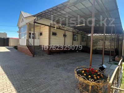 Отдельный дом · 8 комнат · 200 м² · 10 сот., Хусайын 79 — Тәуке хан за ~ 78 млн 〒 в Таразе
