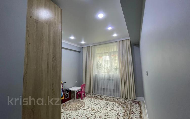 4-комнатная квартира · 111 м² · 5/9 этаж, мкр Нурсая, Абулхайыр хана 51а за 55 млн ₸ в Атырау — фото 2