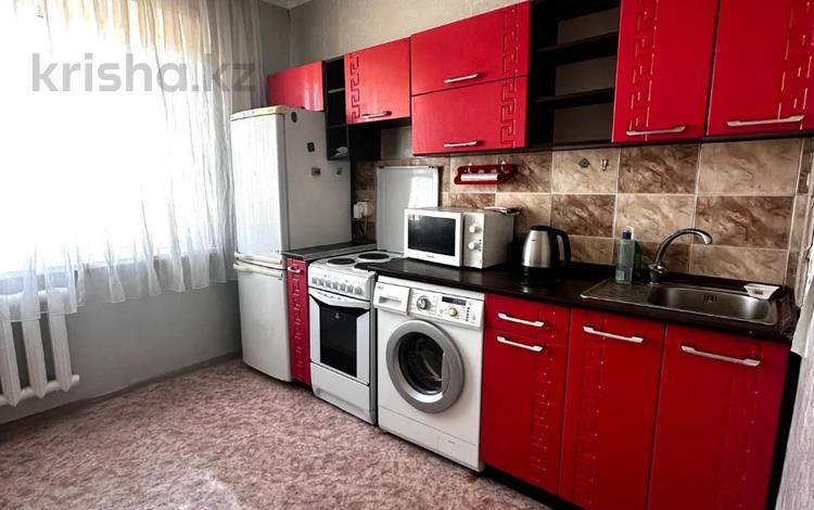 1-комнатная квартира · 38 м² · 10/10 этаж, мкр Юго-Восток, Таттимбета за 12.5 млн ₸ в Караганде, Казыбек би р-н — фото 5
