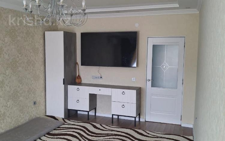 3-комнатная квартира · 72.5 м² · 4/6 этаж, мкр. Алмагуль, прс Бейбарыс 25 за 26.5 млн ₸ в Атырау — фото 10