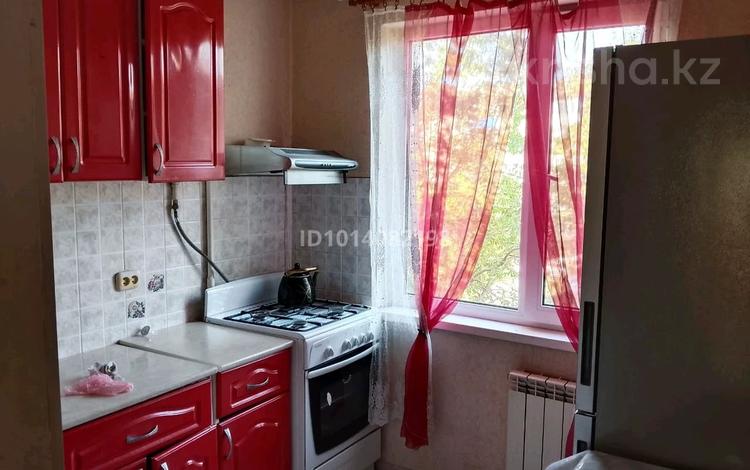 3-бөлмелі пәтер · 62 м² · 3/5 қабат, Строитель ш/а., проспект Абулхайыр хана 153, бағасы: 18.5 млн ₸ в Уральске, мкр Строитель — фото 3