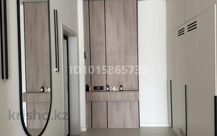 3-комнатная квартира · 90 м² · 3/17 этаж, Абая 109/7 за 830 000 ₸ в Алматы, Алмалинский р-н — фото 2