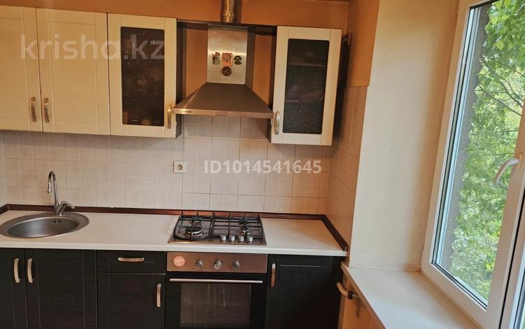 3-бөлмелі пәтер · 80 м² · 5/5 қабат, Тулебаева 174, бағасы: 128.5 млн ₸ в Алматы, Медеуский р-н — фото 2