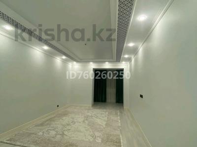 4-комнатная квартира · 122.2 м² · 7/9 этаж, мкр. Алтын орда, Молдагуловой — проспект Алии Молдагуловой за 65 млн ₸ в Актобе