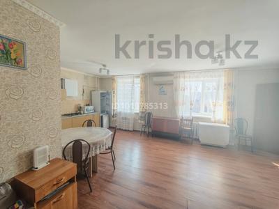 2-бөлмелі пәтер · 69 м² · 3/6 қабат, 9-й микрорайон, Садовая 71А, бағасы: 150 000 〒 в Костанае