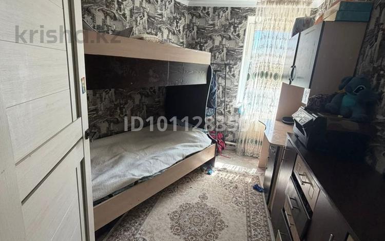 4-бөлмелі пәтер · 82 м² · 4/4 қабат, 3 микрорайон 3аб, бағасы: 16 млн ₸ в  — фото 2