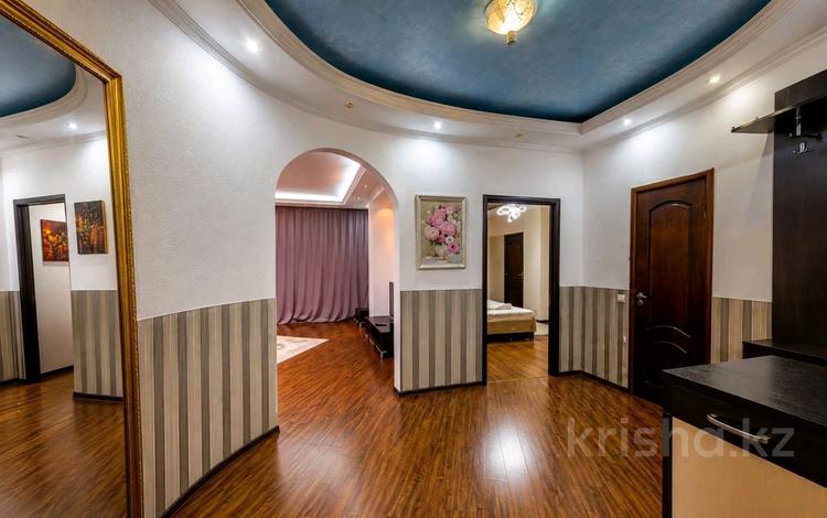 2-комнатная квартира · 100 м² · 23/30 этаж, Аль-Фараби 7 за 35 000 ₸ в Алматы, Бостандыкский р-н — фото 2