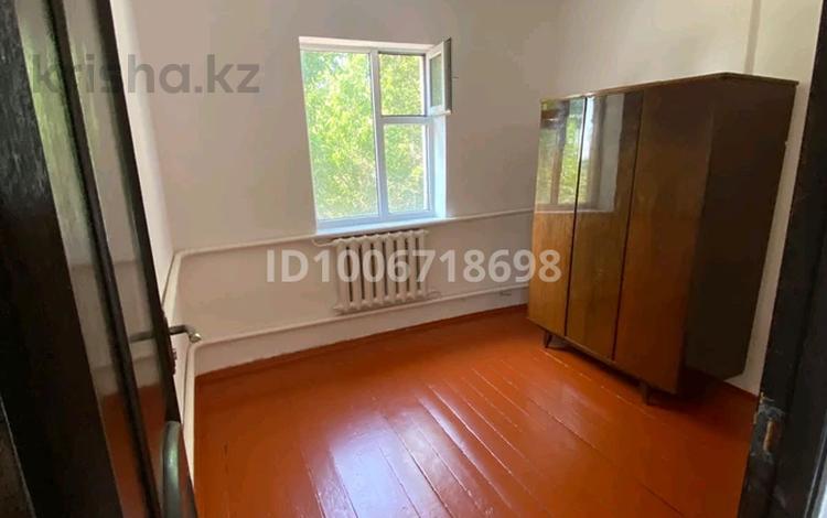 2-бөлмелі пәтер · 42 м² · 2/2 қабат, Макатаева 87/5, бағасы: 8 млн ₸ в Шамалгане — фото 9