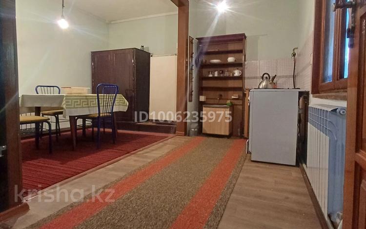 Отдельный дом · 3 комнаты · 60 м², 6 линия — Вблизи Мечети за 70 000 〒 в Жомарте — фото 2