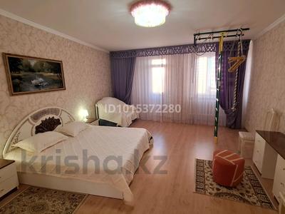 3-комнатная квартира · 117 м² · 13/13 этаж, Айтматова 36 за 350 000 ₸ в Астане, Нура р-н