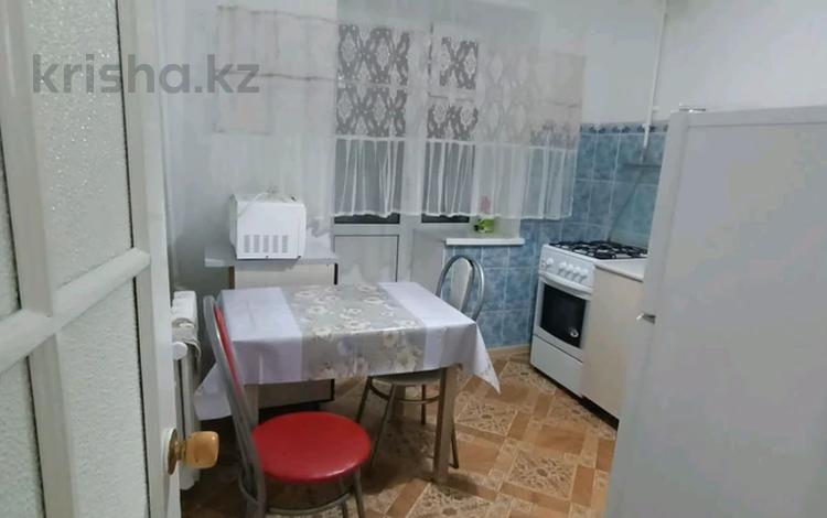 1-бөлмелі пәтер · 42 м² · 1/5 қабат, мкр Жилгородок, Мкр Жилгородок, Абубакар Кердери 21, бағасы: 100 000 ₸ в Актобе — фото 2