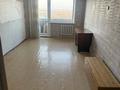 2-комнатная квартира · 44 м² · 4/5 этаж, 15 микрорайон 2 за 7.5 млн ₸ в Караганде, Алихана Бокейханова р-н