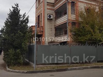 Жеке үй · 6 бөлме · 325 м² · 8 жүзд., М. Алимбаева 13 — Алпамыс, бағасы: 150 млн ₸ в Астане, Алматы р-н