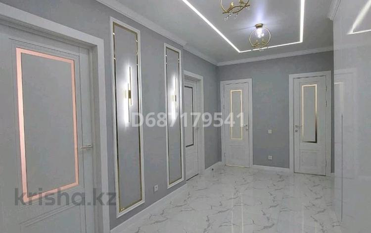 3-комнатная квартира · 84 м² · 8/9 этаж, мкр Жулдыз, Самала/ 10 микрорайон за 39 млн ₸ в Уральске — фото 2