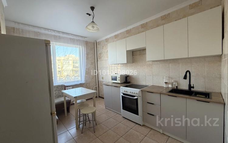 2-бөлмелі пәтер · 64 м² · 2/9 қабат, мкр Юго-Восток 31 А — Шахтеров, бағасы: 26 млн ₸ в Караганде, Казыбек би р-н — фото 2