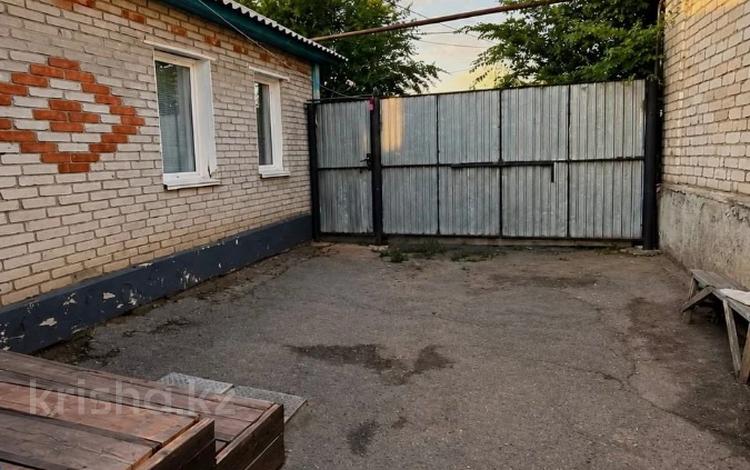 Жеке үй · 3 бөлме · 62.9 м² · 6 жүзд., Советская, бағасы: 15.5 млн ₸ в Затобольске (Тобыле) — фото 2